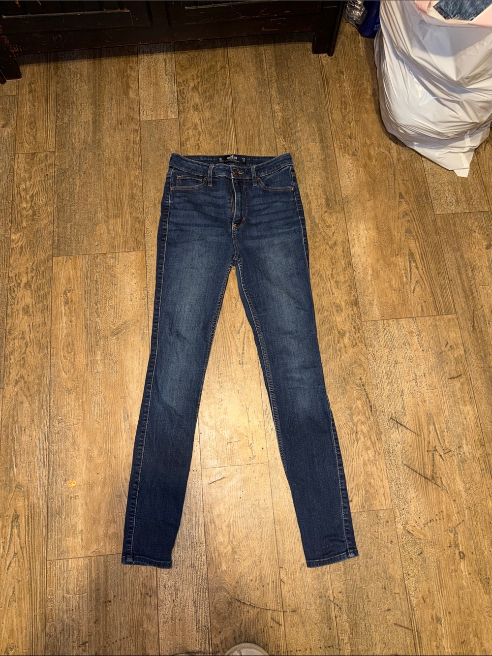 Hollister Women's Navy Skinny Jeans